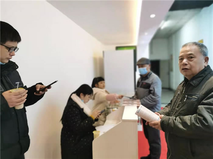 四川中青旅綿陽分社、綿陽市中旅假日旅行社、綿陽自來文化傳播有限公司24H自助售貨服務盛大開業(yè)