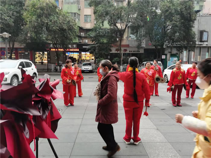 四川中青旅綿陽分社、綿陽市中旅假日旅行社、綿陽自來文化傳播有限公司24H自助售貨服務盛大開業(yè)