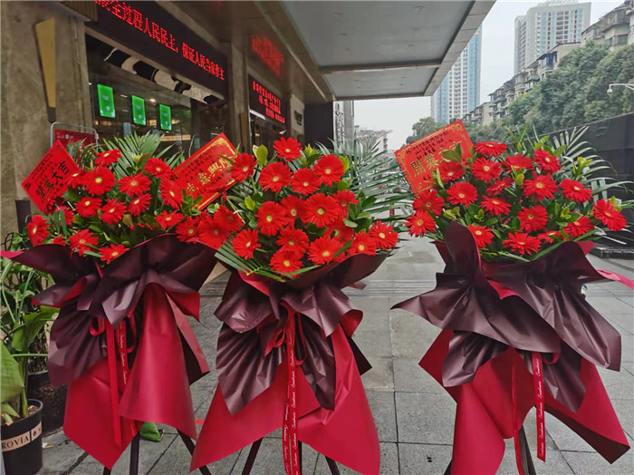 四川中青旅綿陽分社、綿陽市中旅假日旅行社、綿陽自來文化傳播有限公司24H自助售貨服務盛大開業(yè)