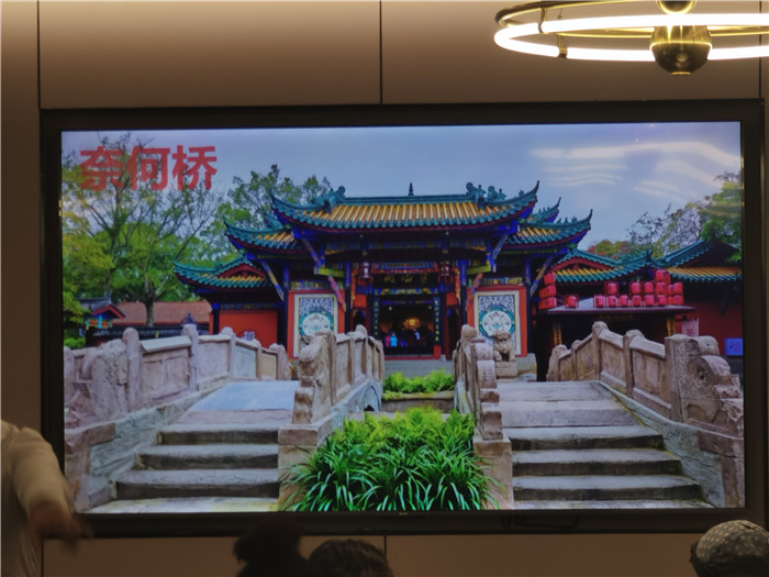 綿陽(yáng)中旅假日旅行社長(zhǎng)江山峽紅葉精彩品鑒會(huì)